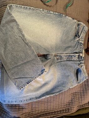 Vintage American Eagle Outfitters Faded Blue, Relaxed Fit Button Fly Men’s Jeans